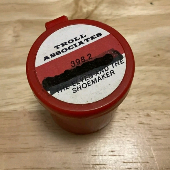 The Elves and the Shoemaker #389.2-vintage Troll Associates classroom film strip - Picture 1 of 6